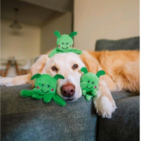 Zippy Paws Alien Burrow Dog Toy - Picture 3 of 10